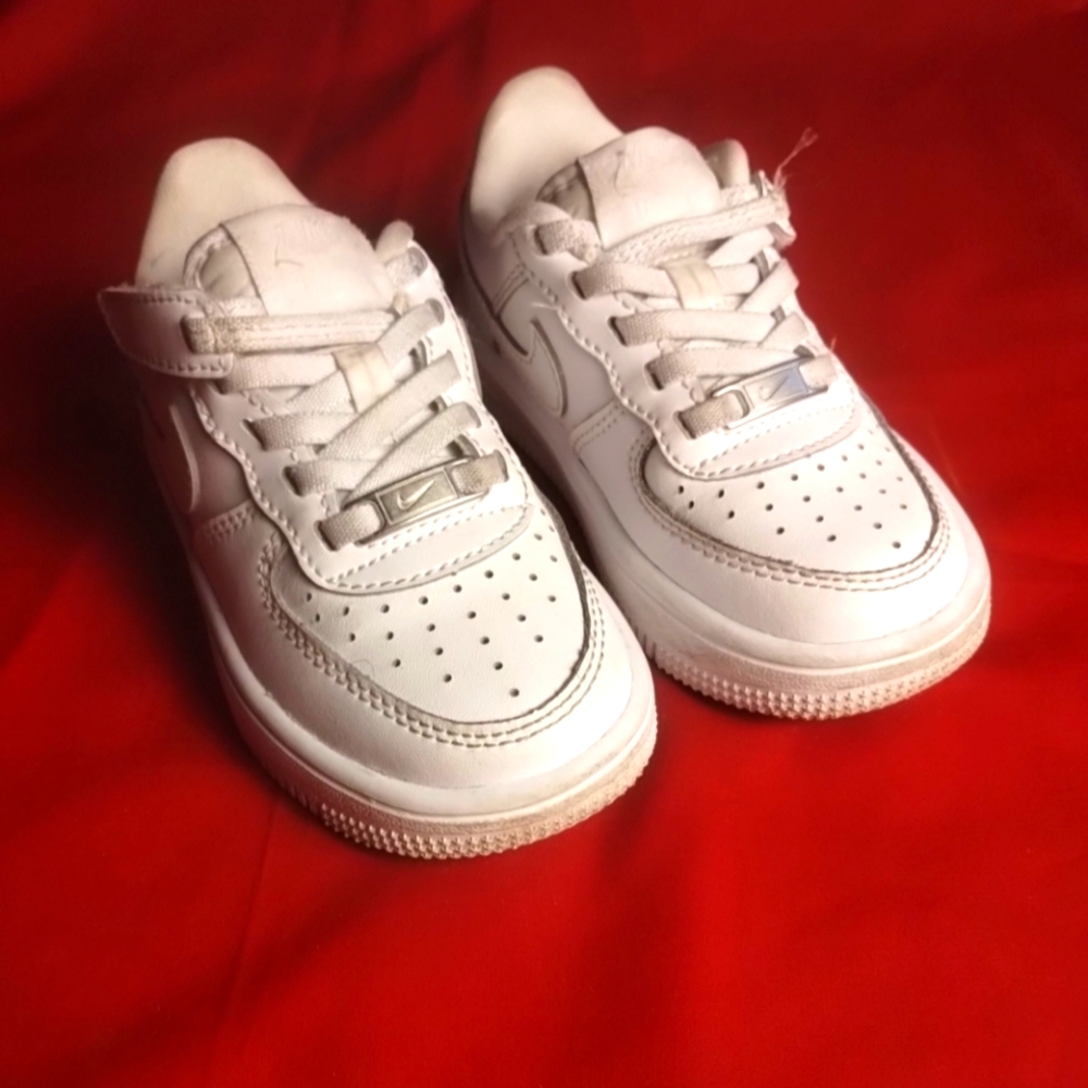 Toddler White Air Force Ones - 8C